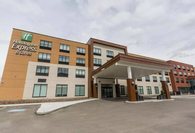 ホテル Holiday Inn Express & Suites Edmonton N St Albert, An Ihg