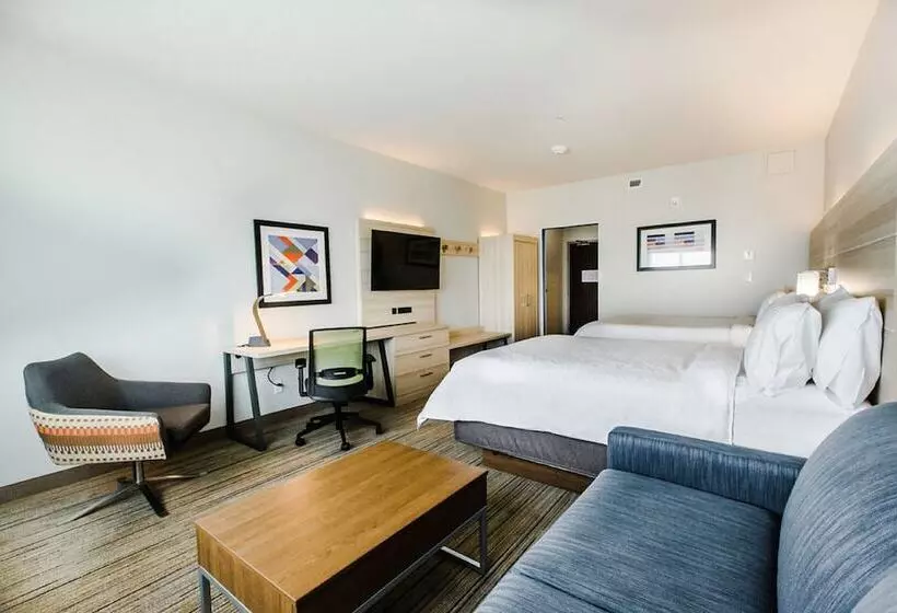 ホテル Holiday Inn Express & Suites Edmonton N St Albert, An Ihg