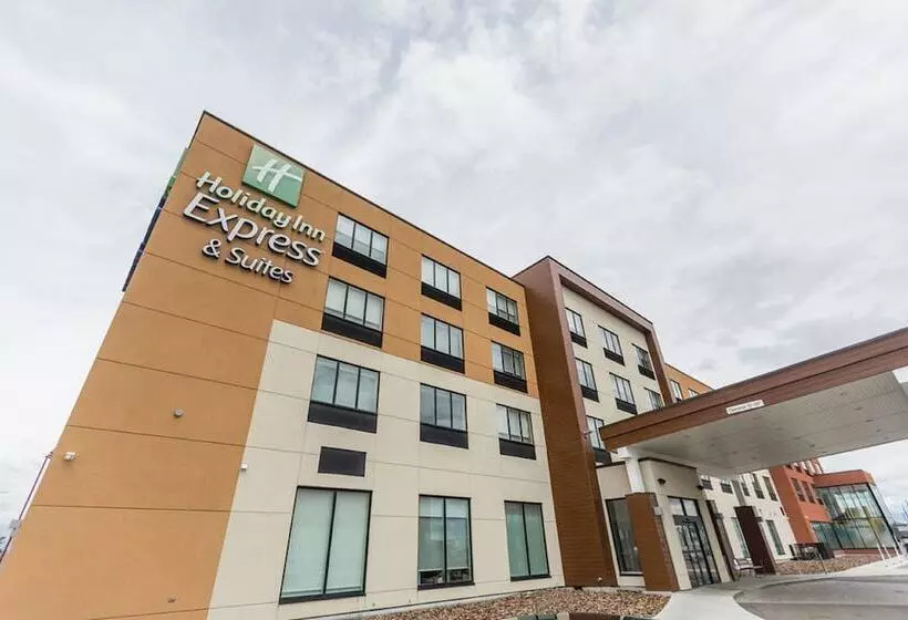 ホテル Holiday Inn Express & Suites Edmonton N St Albert, An Ihg