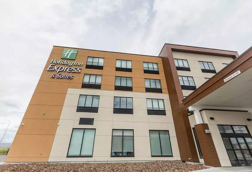 ホテル Holiday Inn Express & Suites Edmonton N St Albert, An Ihg