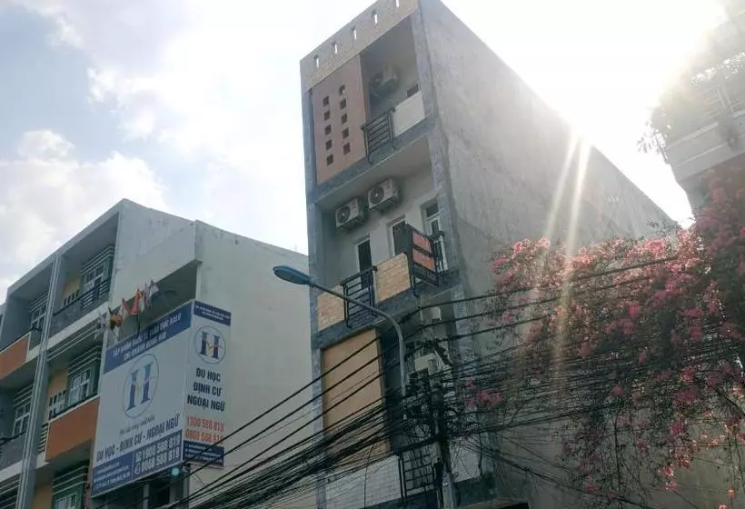 هتل Oyo 1131 Truc Lam Near Bien Hoa General Hospital