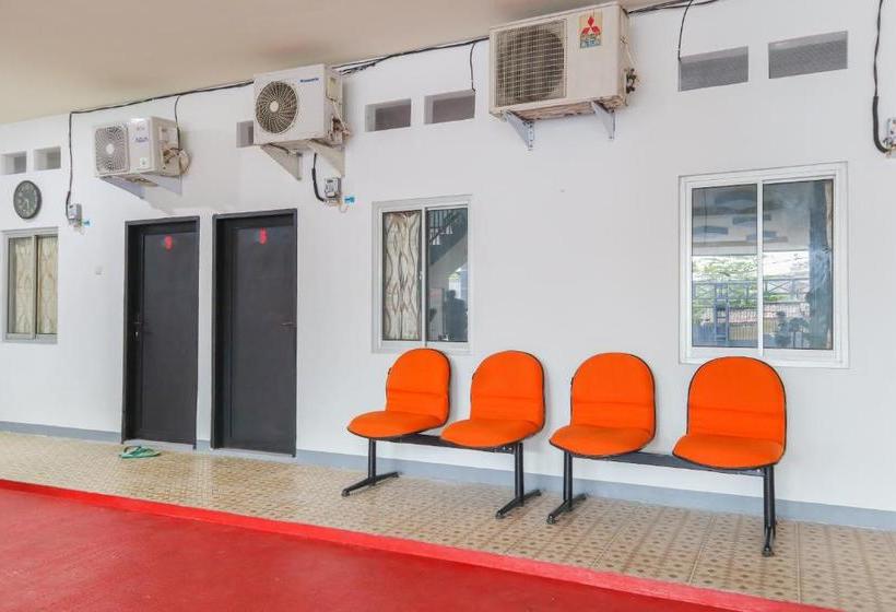 酒店 Oyo Life 3021 Kost Setia