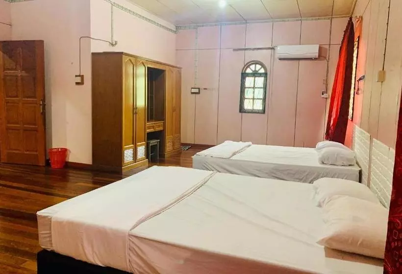 ホテル Spot On 90041 My Lodge