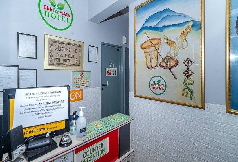 Отель Spot On 90042 One Plaza Eco