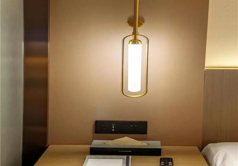 Lavande Hotel Chengdou Qingbai River Phoenix Lake