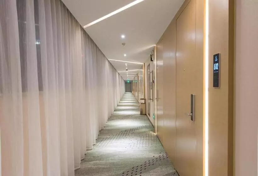 Lavande Hotels·foshan Zhoucun Ligang Road Xunfenggang Metro Station