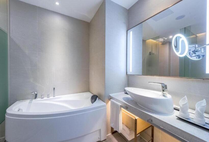 Lavande Hotels·foshan Zhoucun Ligang Road Xunfenggang Metro Station