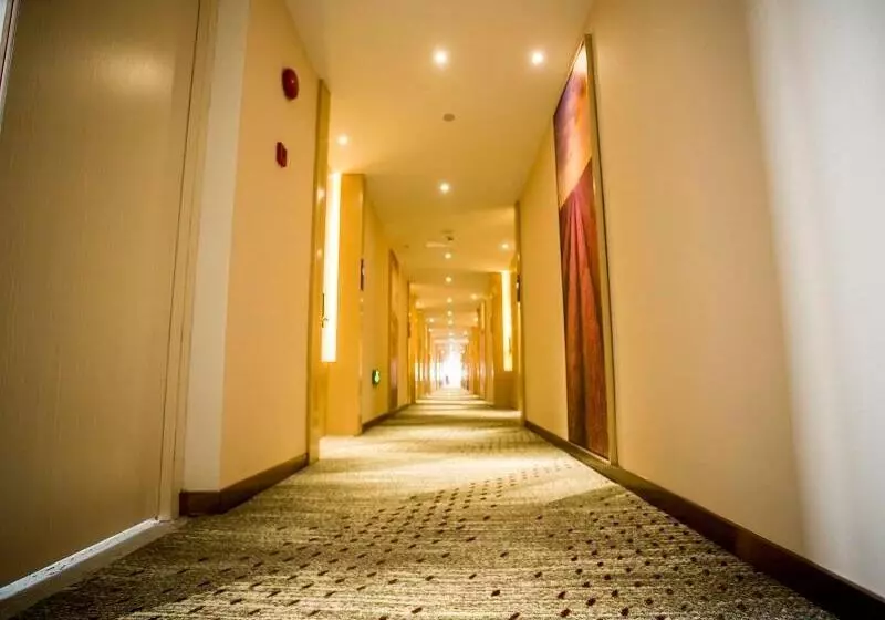 Lavande Hotels·taicang Shanghai West Road Nanyang Plaza