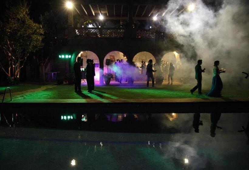 تختخواب و صبحانه Can Borrell