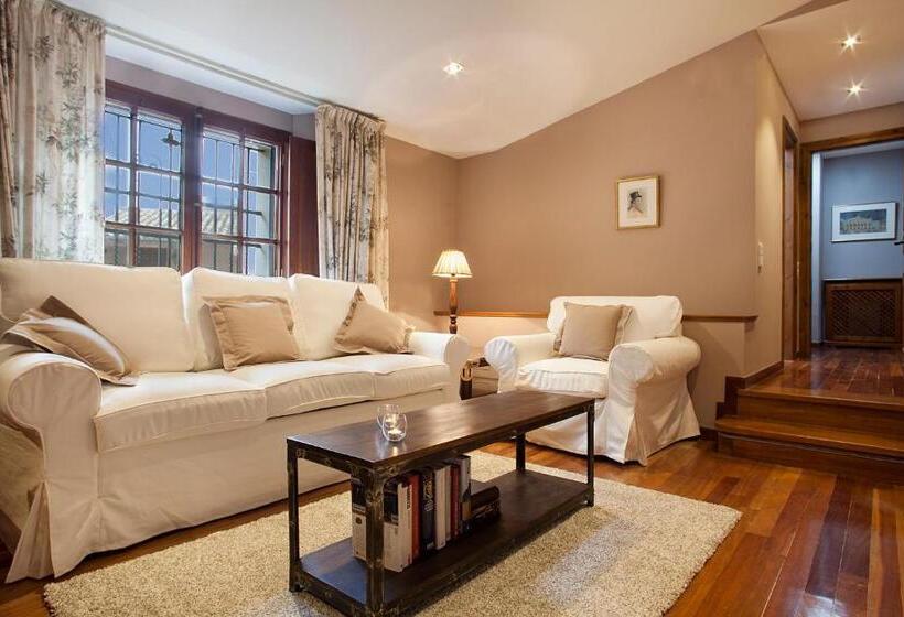 تختخواب و صبحانه Can Borrell