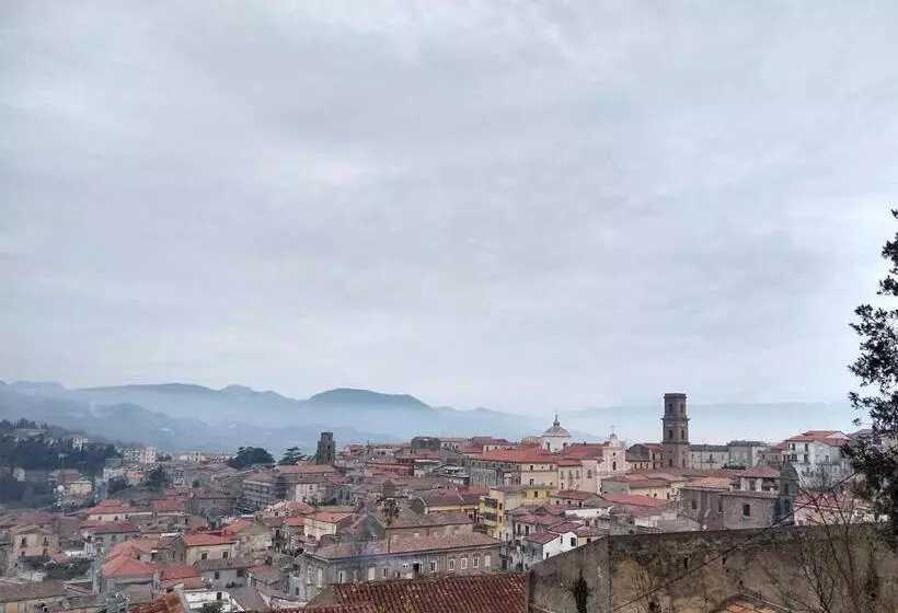 ベッドアンドブレックファースト Le Piracante