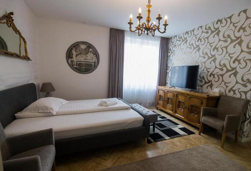 پانسیون Vila Antica