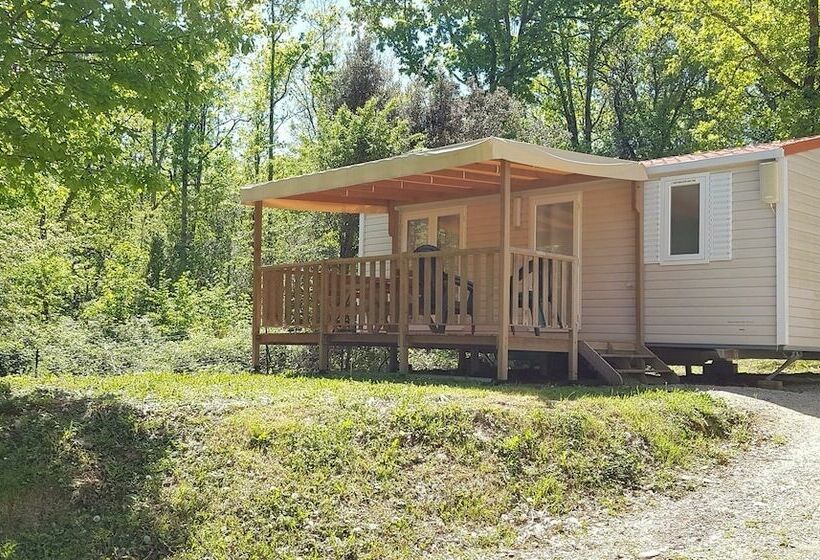 בית מלון כפרי Camping Et Village Vacances La Cheneraie