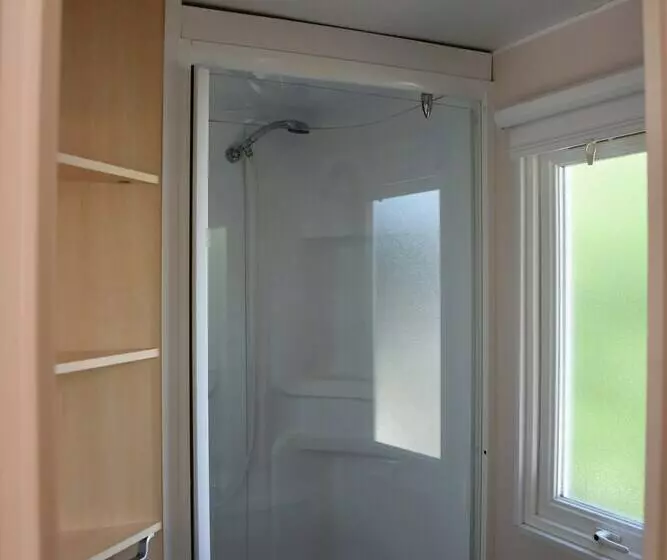 Hotelli Camping Et Village Vacances La Cheneraie