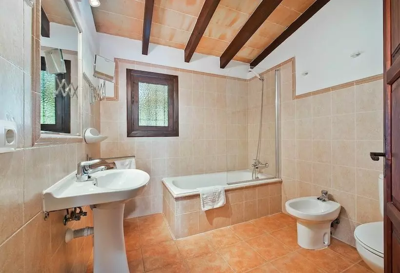 Can Moragues