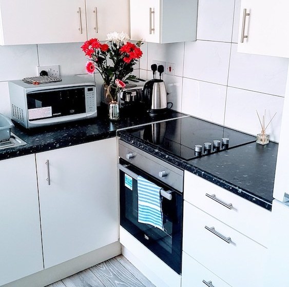 بنسيون Central Comfort Rooms