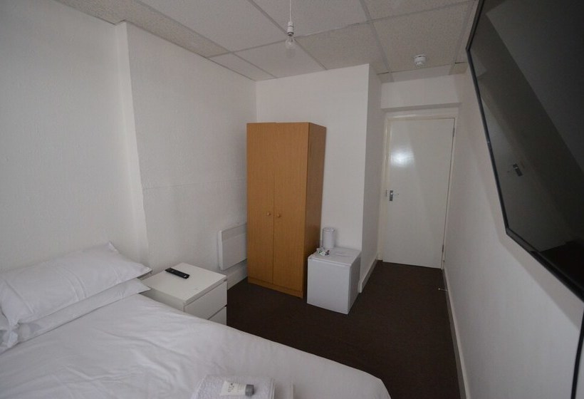 بنسيون Central Comfort Rooms