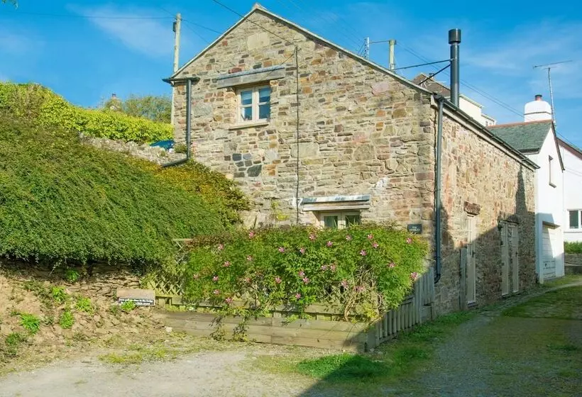Stables Georgeham 2 Bedrooms Sleeps 6 Dogs Welcome