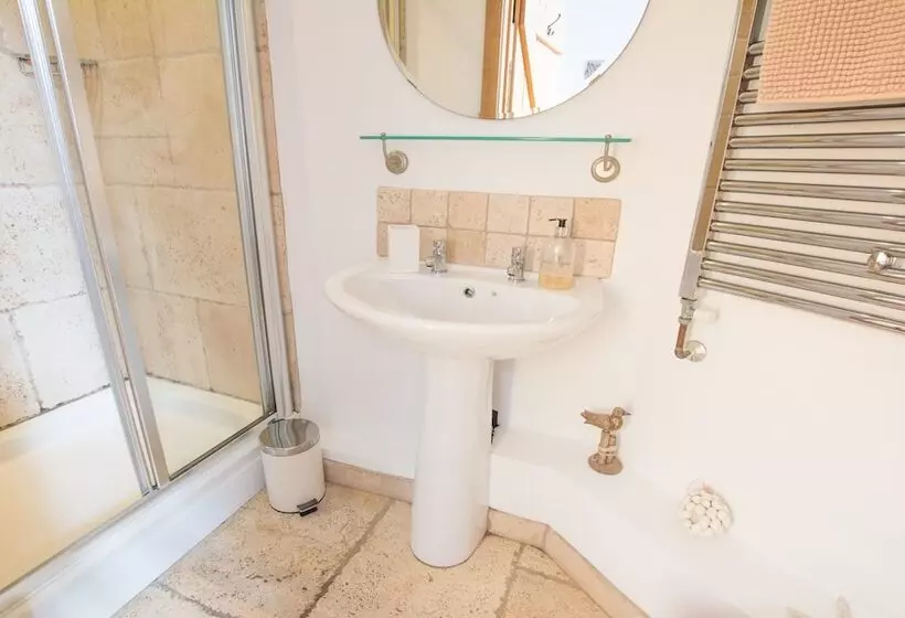 Stables Georgeham 2 Bedrooms Sleeps 6 Dogs Welcome