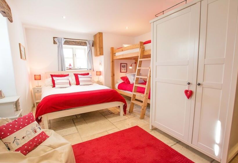 Stables Georgeham 2 Bedrooms Sleeps 6 Dogs Welcome