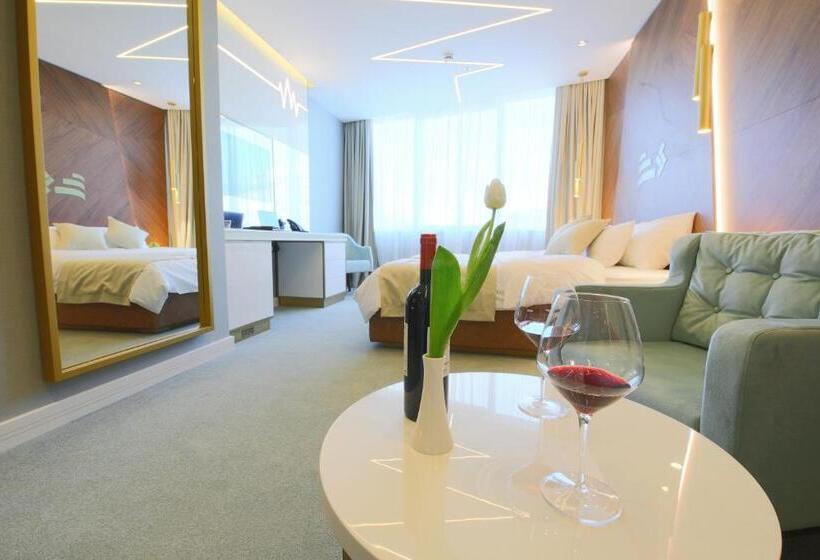 هتل Pupin Novi Sad