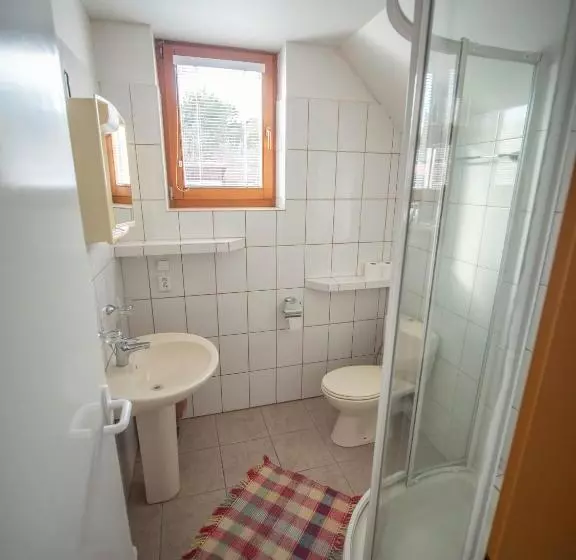 پانسیون Apartmány Tatry Euro Crv
