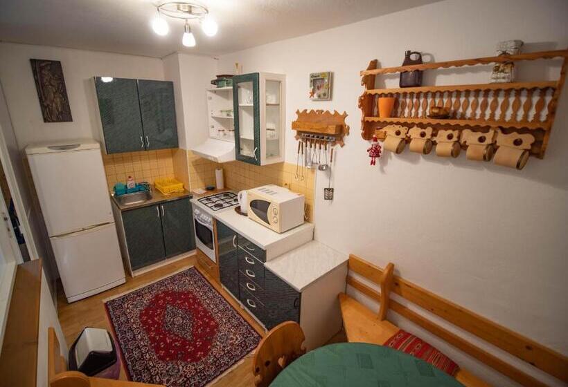 ペンション Apartmány Tatry Euro Crv