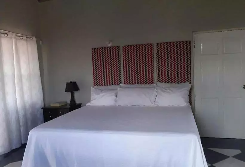 هاستل Jobs Inn Jamaica
