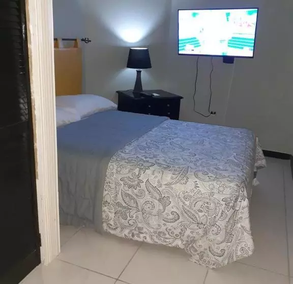 هاستل Jobs Inn Jamaica