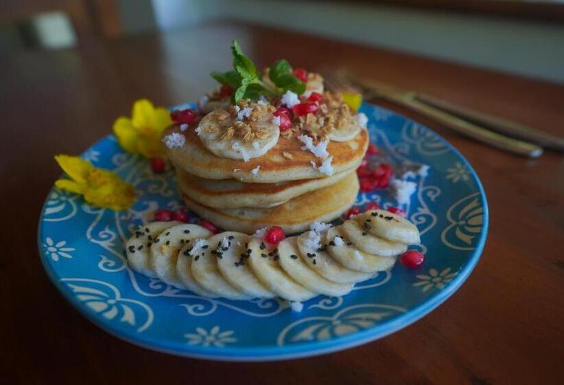 Bed & Breakfast Casa Tharin Madiha