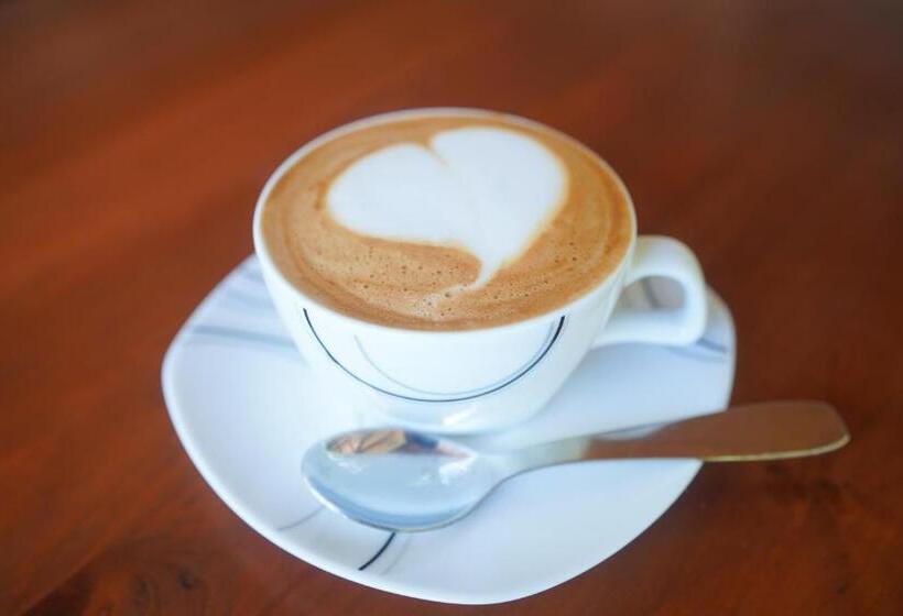 Bed & Breakfast Casa Tharin Madiha