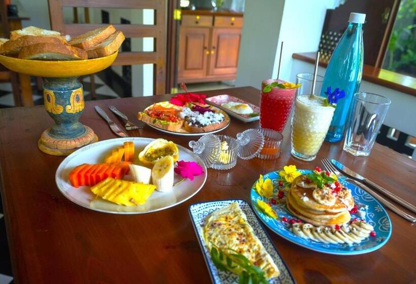 Bed & Breakfast Casa Tharin Madiha