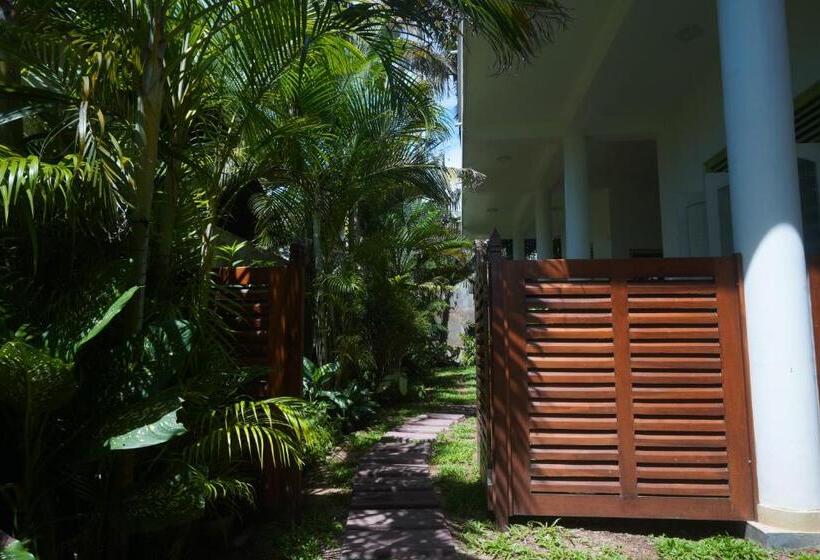 Bed & Breakfast Casa Tharin Madiha