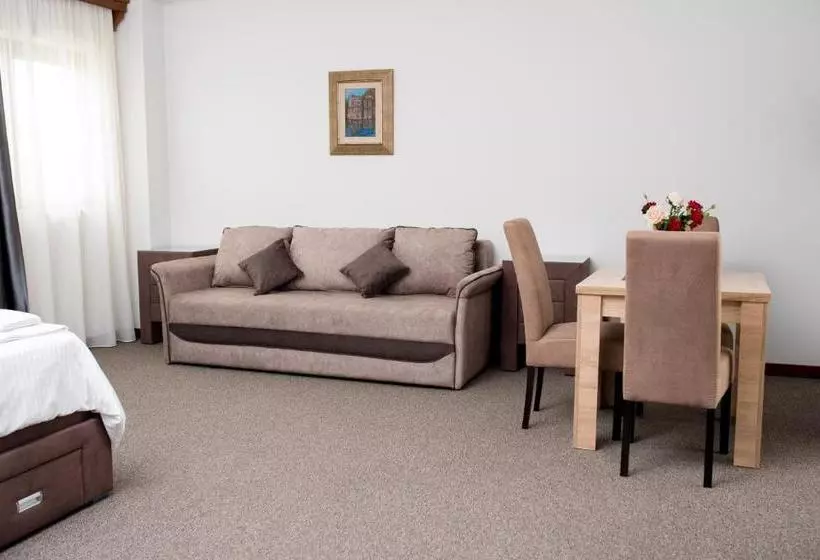 پانسیون Ipn Apartments