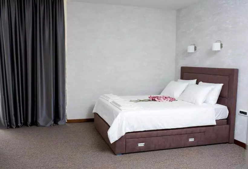 پانسیون Ipn Apartments