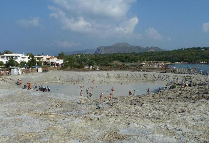 Majatalo Vulcano Beach