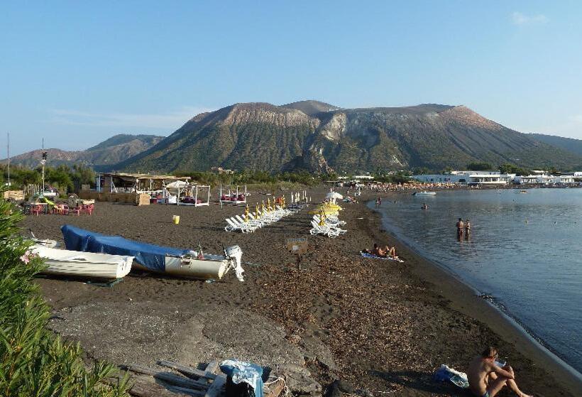 Majatalo Vulcano Beach