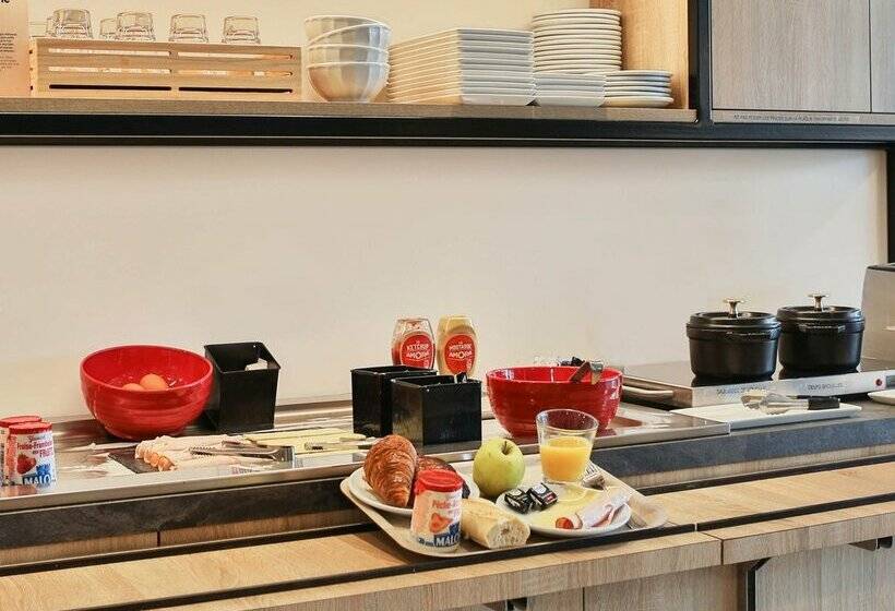 B&B HOTEL Les Sables-d'Olonne Centre Gare