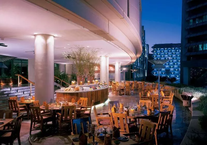 Отель Mandarin Oriental Al Faisaliah, Riyadh