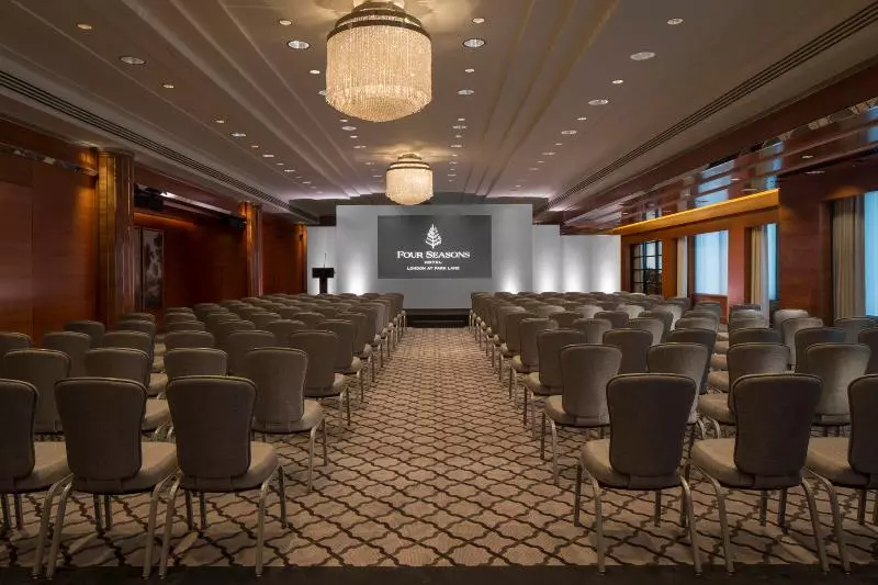 Four Seasons Hotel London At Park Lane