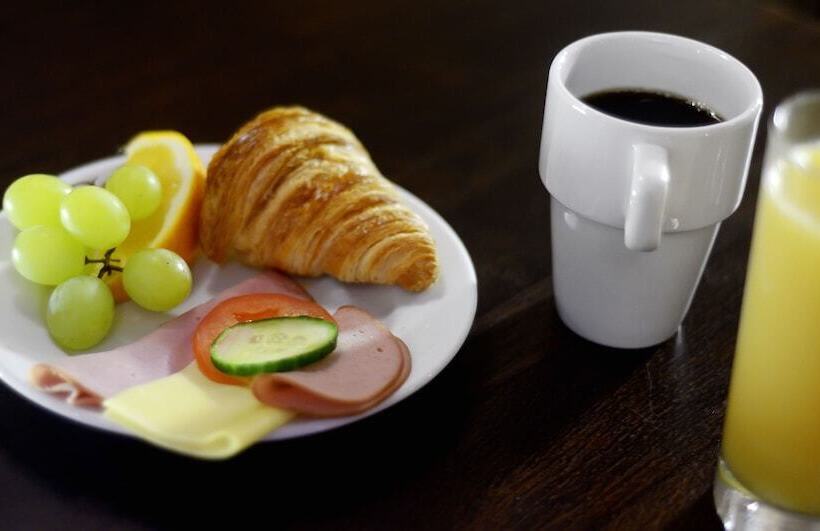 Otel Good Morning Västerås