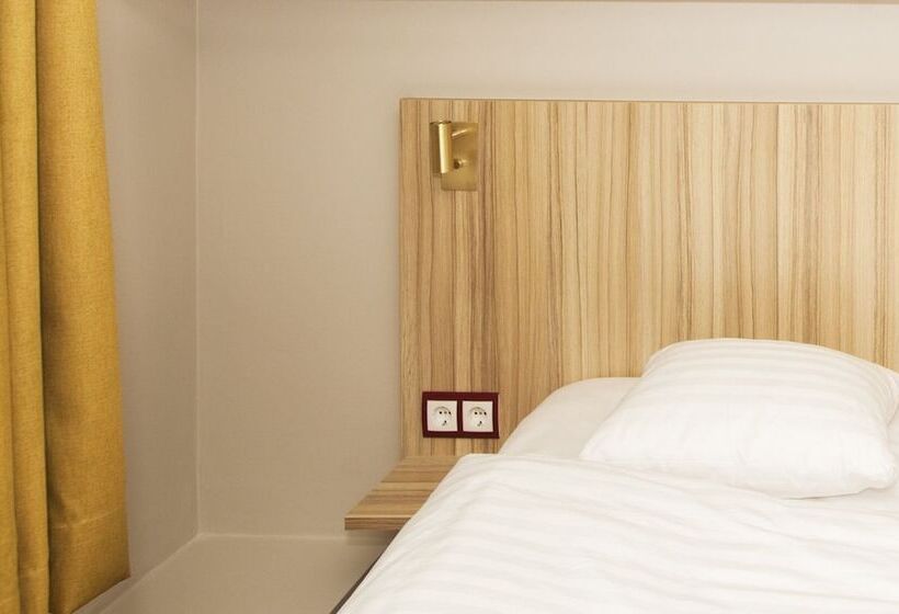 Otel Good Morning Västerås