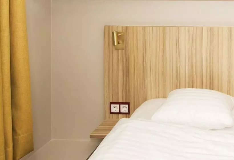 ホテル Good Morning Västerås