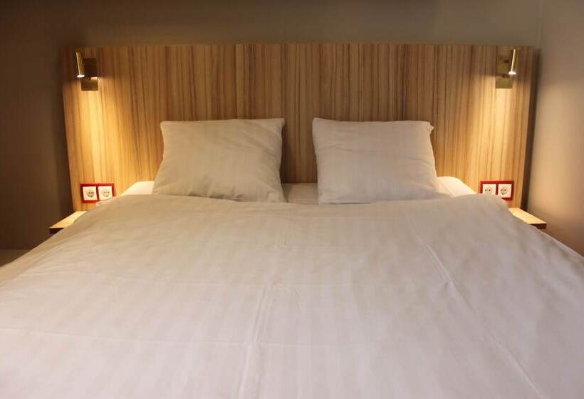 Otel Good Morning Västerås