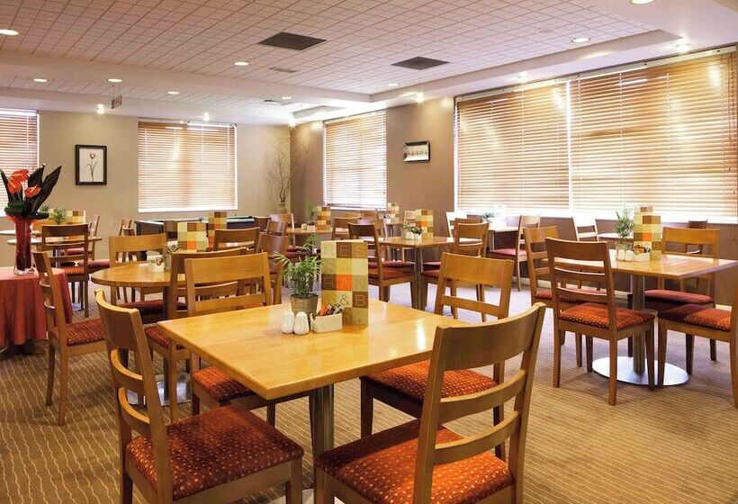 فندق Ibis Chesterfield Centre – Market Town