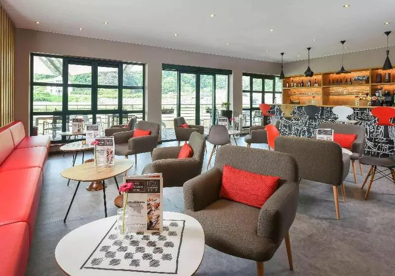 בית מלון כפרי Ibis Dinant Centre