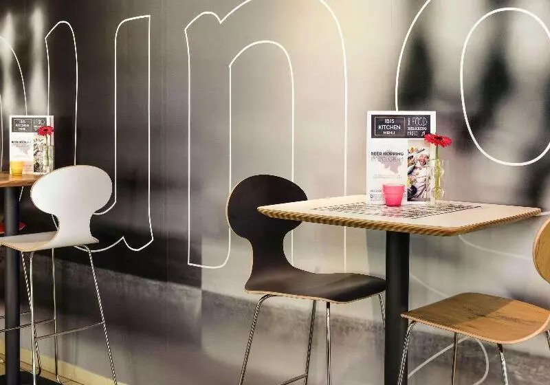 בית מלון כפרי Ibis Dinant Centre