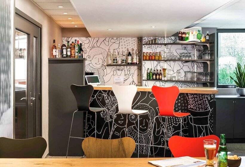 هتل Ibis Paris Saint Denis Stade Sud