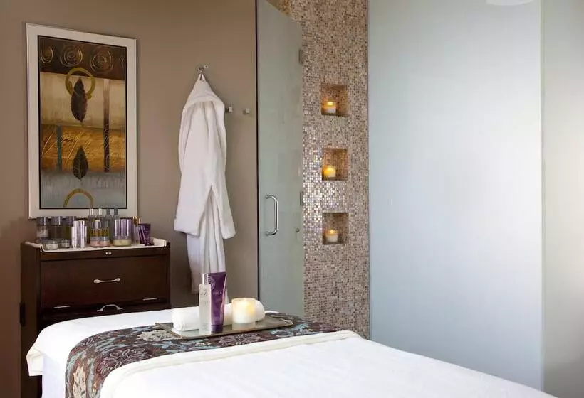 Отель Mandarin Oriental Al Faisaliah, Riyadh