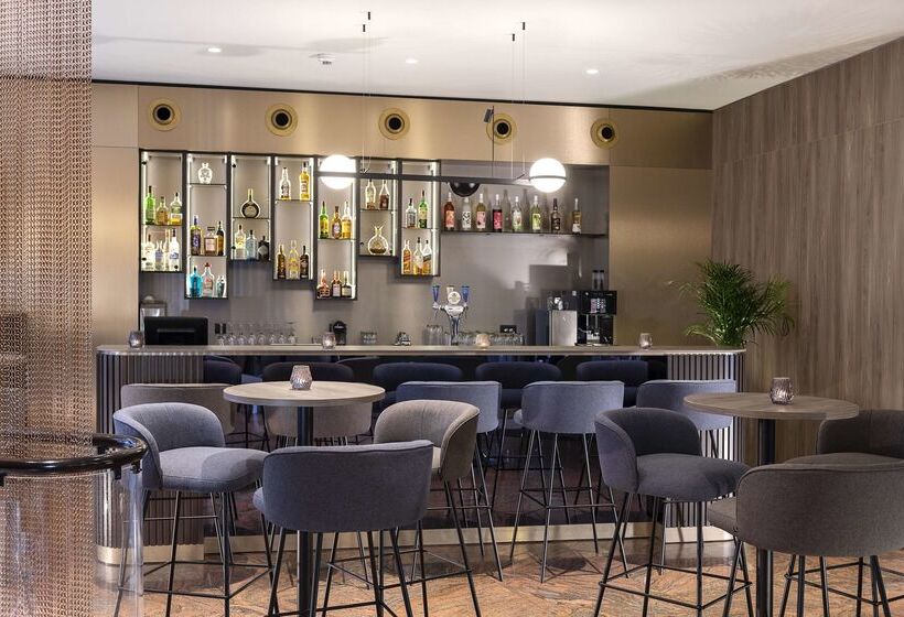 هتل NH Geneva Airport